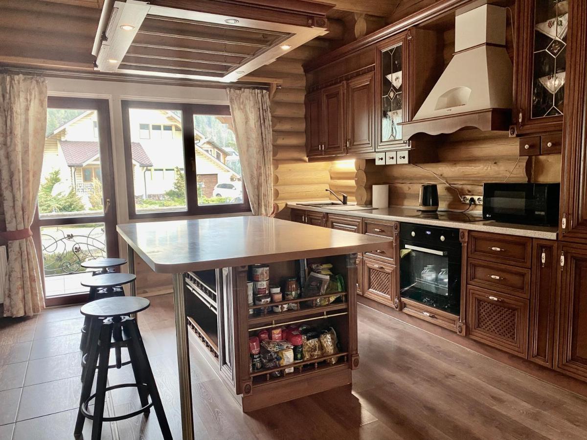 Chalet Four Seasons Villa Tatariv Buitenkant foto